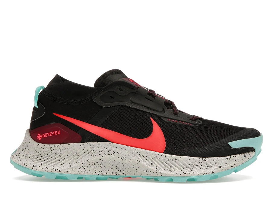 Фото № 1 с приближением к товару «‎Nike Pegasus Trail 3 Gore-Tex Black Dynamic Turquoise Bright Crimson»