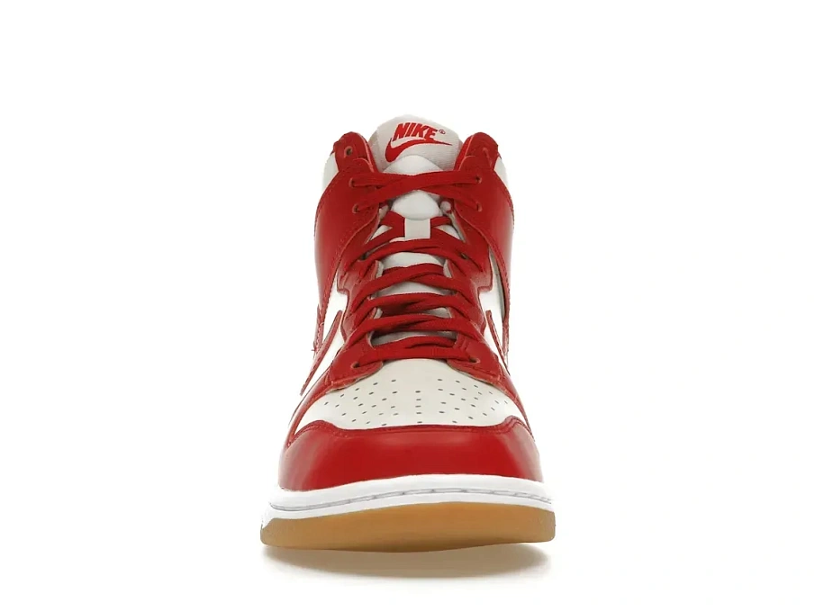 Фото № 2 с приближением к товару «‎Nike Dunk High»