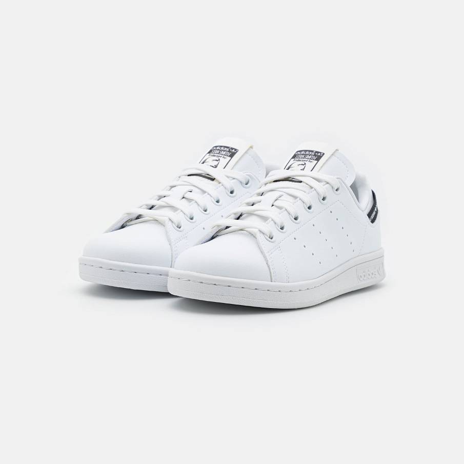 Фото № 2 с приближением к товару «‎Adidas Stan Smith »