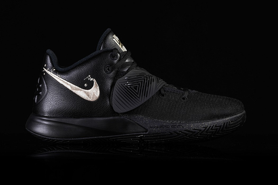 Фото № 2 с приближением к товару «‎Nike Kyrie Flytrap Iii »