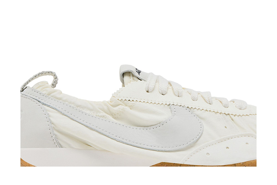 Фото № 3 с приближением к товару «‎Jacquemus x Women's Nike Moon Shoe SP Soft Pearl»