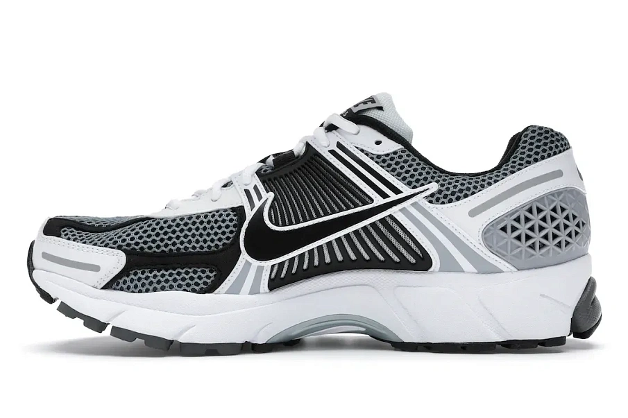 Фото № 3 с приближением к товару «‎Nike Zoom Vomero 5 Dark Grey Black White»