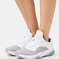 Фото № 2 с приближением к товару «‎Jordan Wmns Air 11 Cmft »