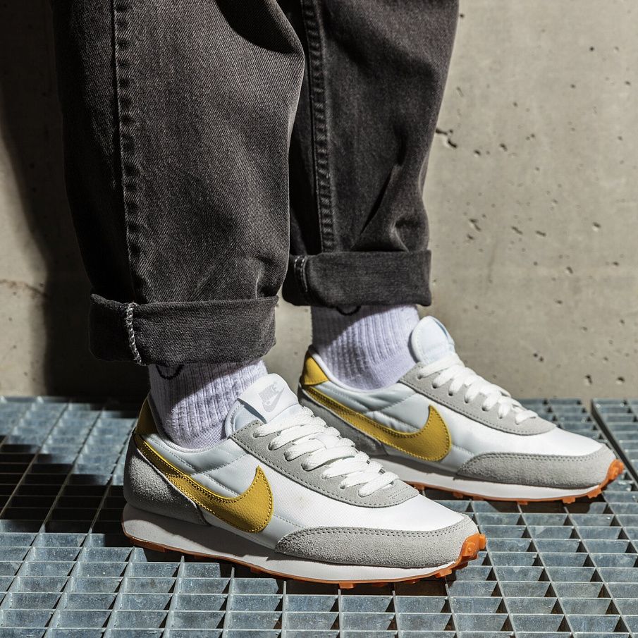 Фото № 2 с приближением к товару «‎Nike Daybreak»
