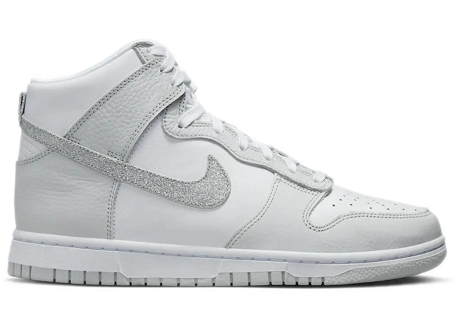 Фото № 1 с приближением к товару «‎Nike Dunk High Silver Glitter Swoosh »