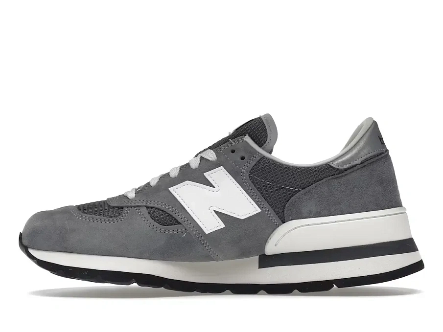 Фото № 3 с приближением к товару «‎New Balance 990»