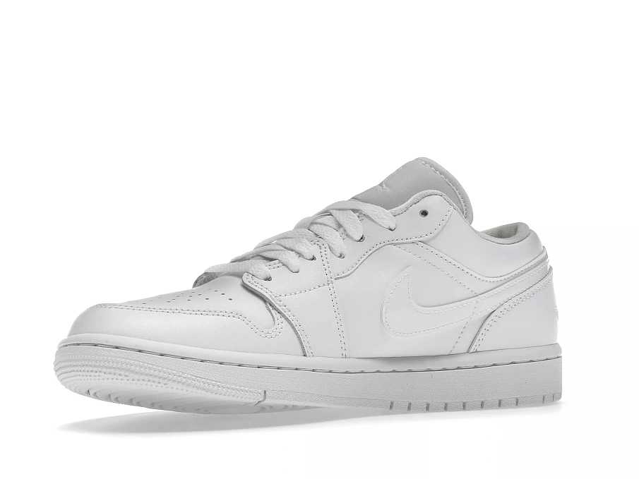 Фото № 2 с приближением к товару «‎Jordan 1 Low Triple White (2022) »