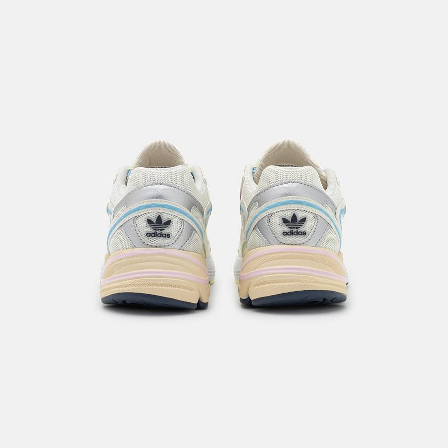 Фото № 4 с приближением к товару «‎Adidas Astir »