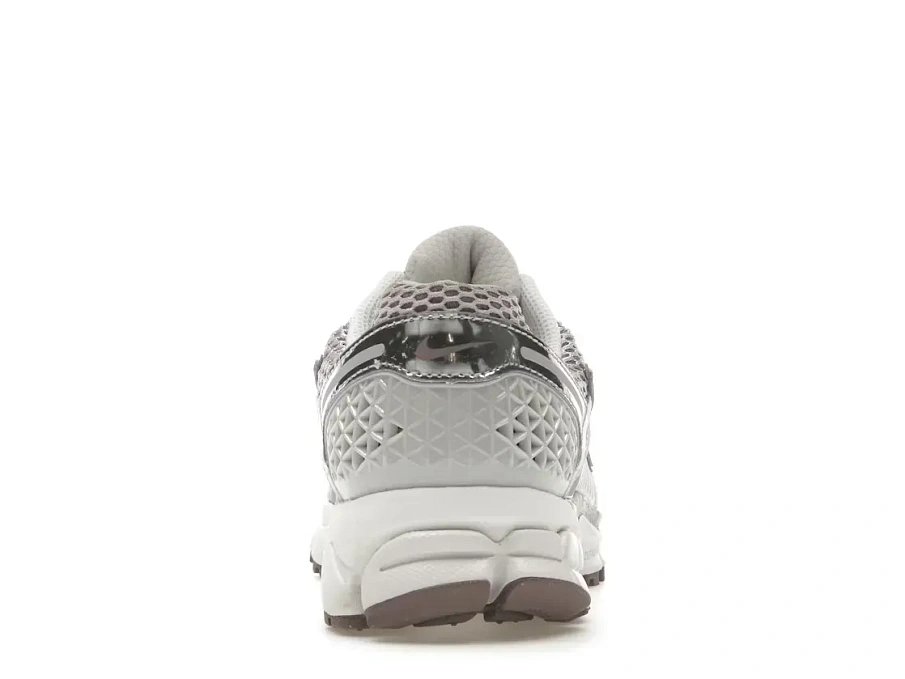 Фото № 4 с приближением к товару «‎Nike Zoom Vomero 5»