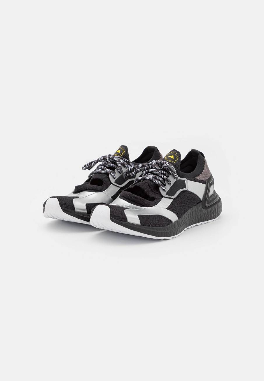 Фото № 2 с приближением к товару «‎Adidas Asmc Ultraboost Reflect»