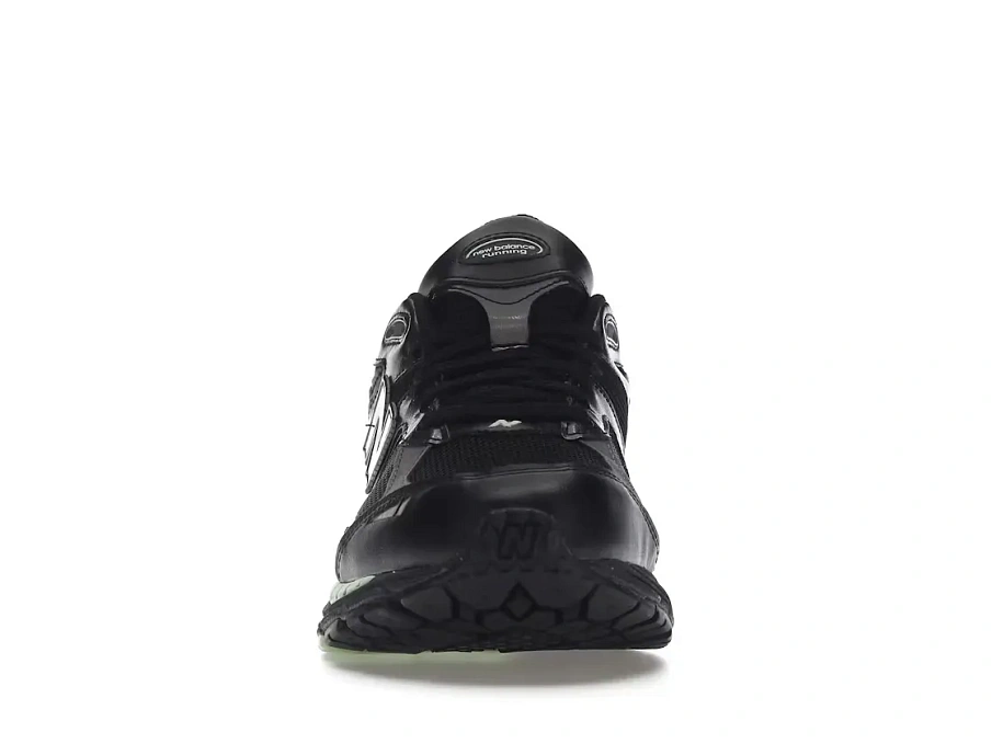 Фото № 2 с приближением к товару «‎New Balance 2002R»