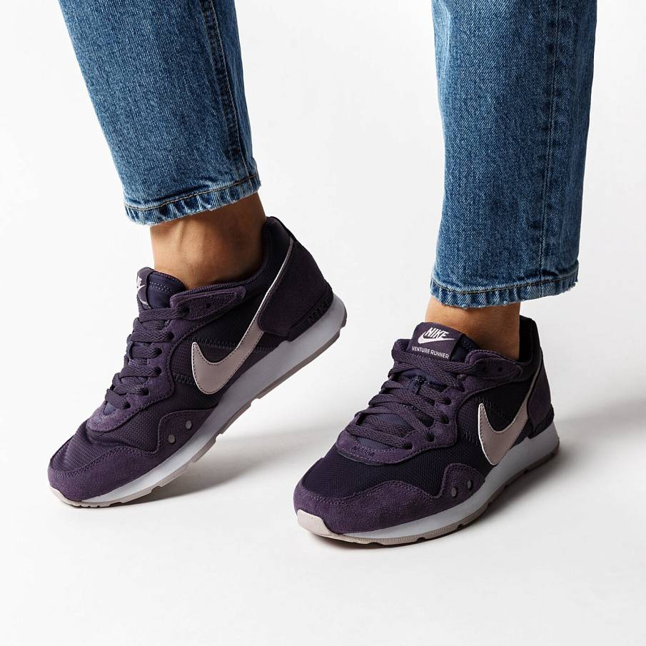 Фото № 2 с приближением к товару «‎Nike Venture»