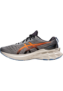Фото № 1 с приближением к товару «‎Asics Novablast»