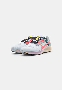 Фото № 2 с приближением к товару «‎Nike Air Zoom Pegasus 38»