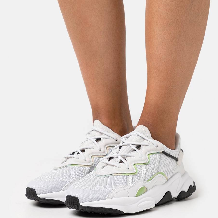 Фото № 2 с приближением к товару «‎Adidas Ozweego »