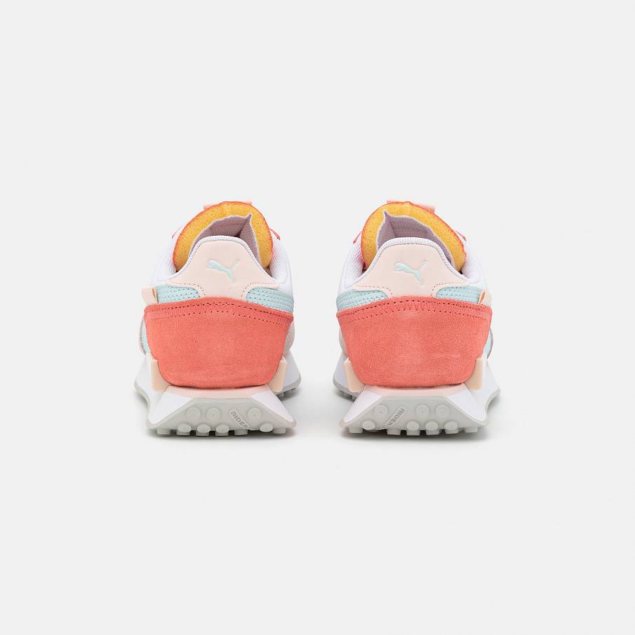 Фото № 4 с приближением к товару «‎Puma Future Rider Soft »