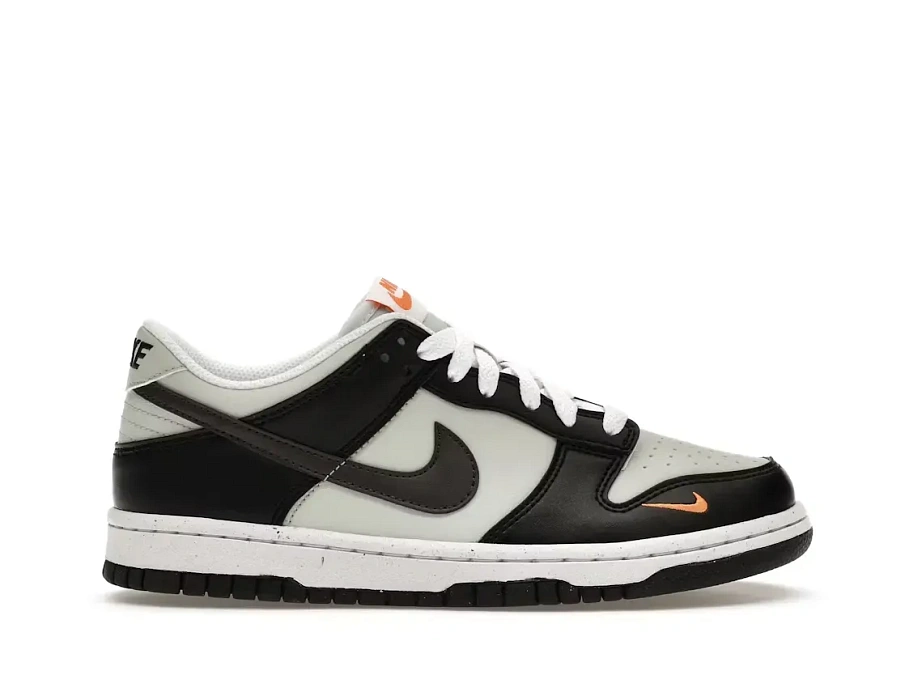 Фото № 1 с приближением к товару «‎Nike Dunk Low»