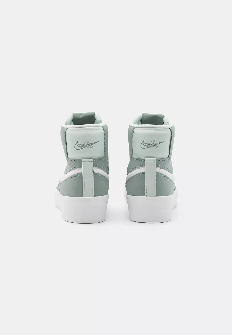 Фото № 1 с приближением к товару «‎BLAZER MID VICTORY»