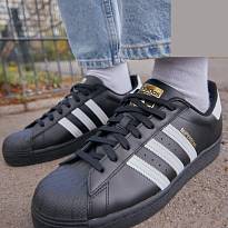 Фото № 3 с приближением к товару «‎Adidas Superstar »