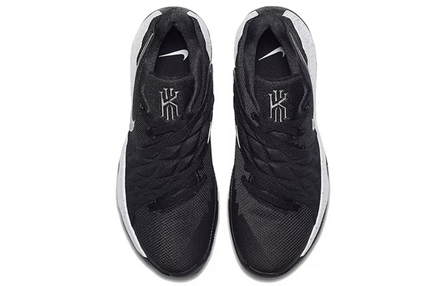 Фото № 3 с приближением к товару «‎ Nike Kyrie Low 1 Basketball shoes BlackWhite»