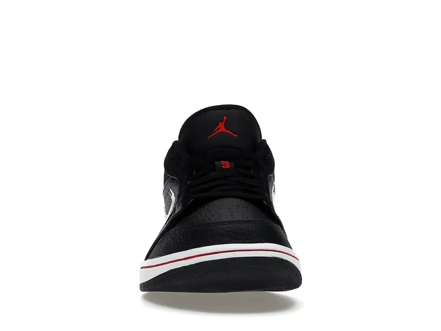 Фото № 2 с приближением к товару «‎Jordan 1 Low Brushstroke Swoosh Black»