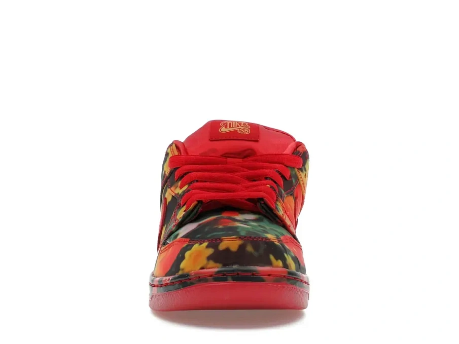Фото № 2 с приближением к товару «‎Nike SB Dunk Low»