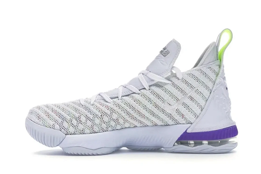 Фото № 3 с приближением к товару «‎Nike LeBron 16»