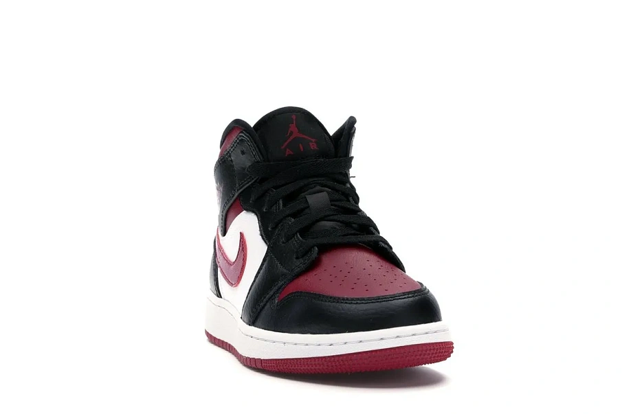 Фото № 2 с приближением к товару «‎Jordan 1 Mid Bred Toe »