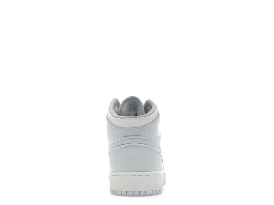 Фото № 4 с приближением к товару «‎Jordan 1 Mid»