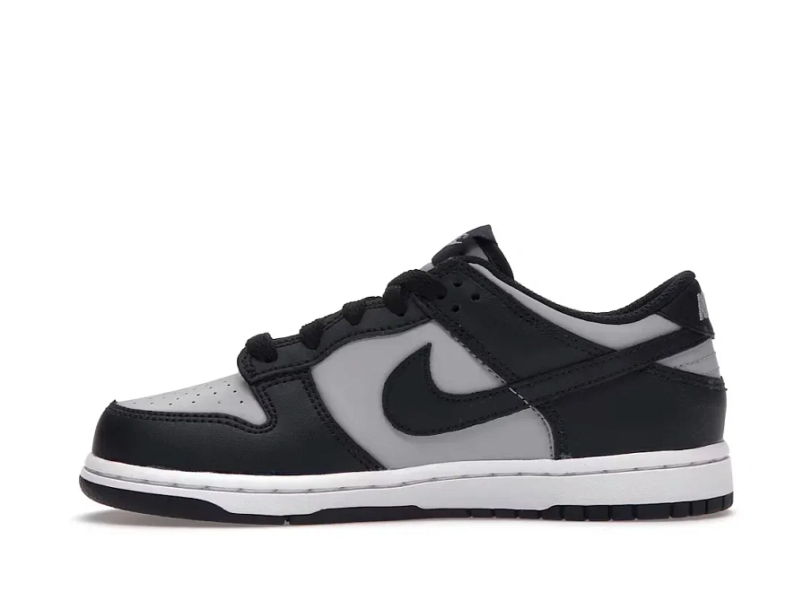Фото № 3 с приближением к товару «‎Nike Dunk Low»