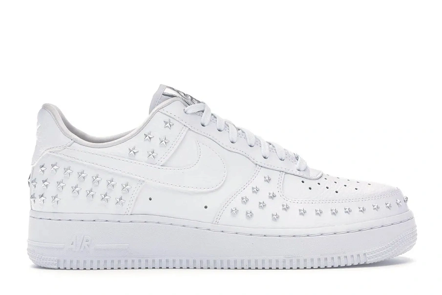 Фото № 1 с приближением к товару «‎Nike Air Force 1 Low 07 XX White Studded »