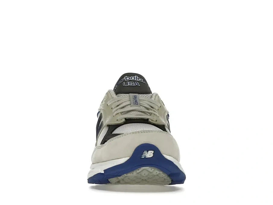 Фото № 2 с приближением к товару «‎New Balance 990v3»