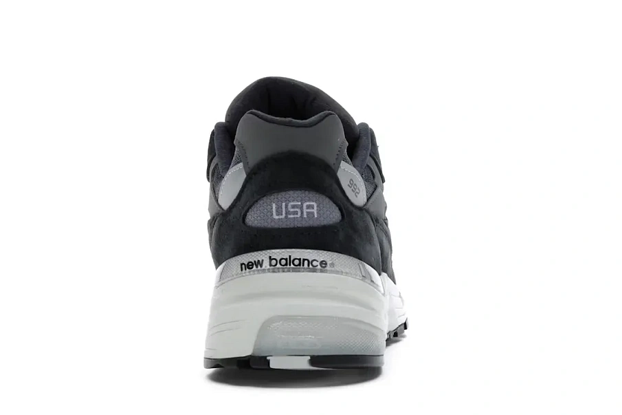 Фото № 4 с приближением к товару «‎New Balance 992»