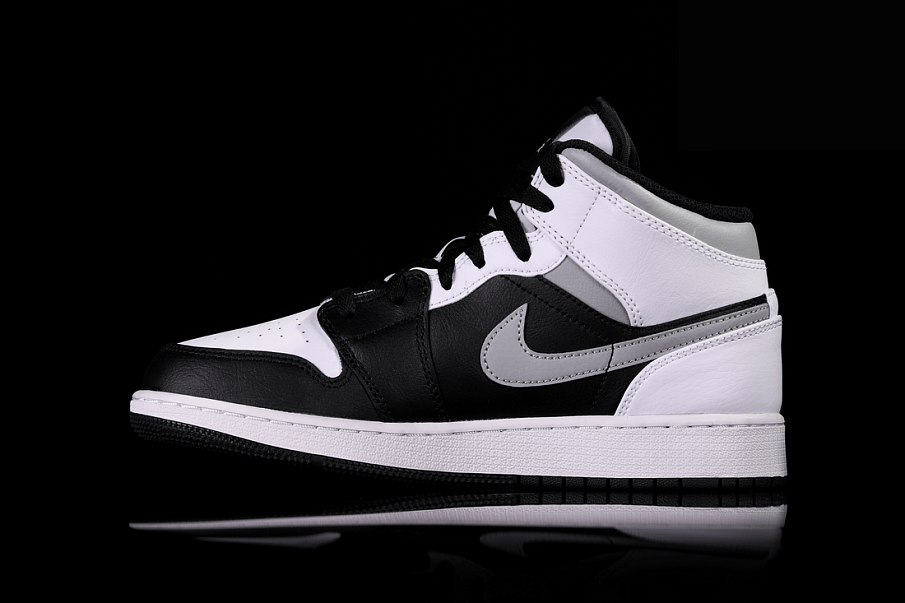 Фото № 2 с приближением к товару «‎Nike Air Jordan 1 Retro GS Shadow»