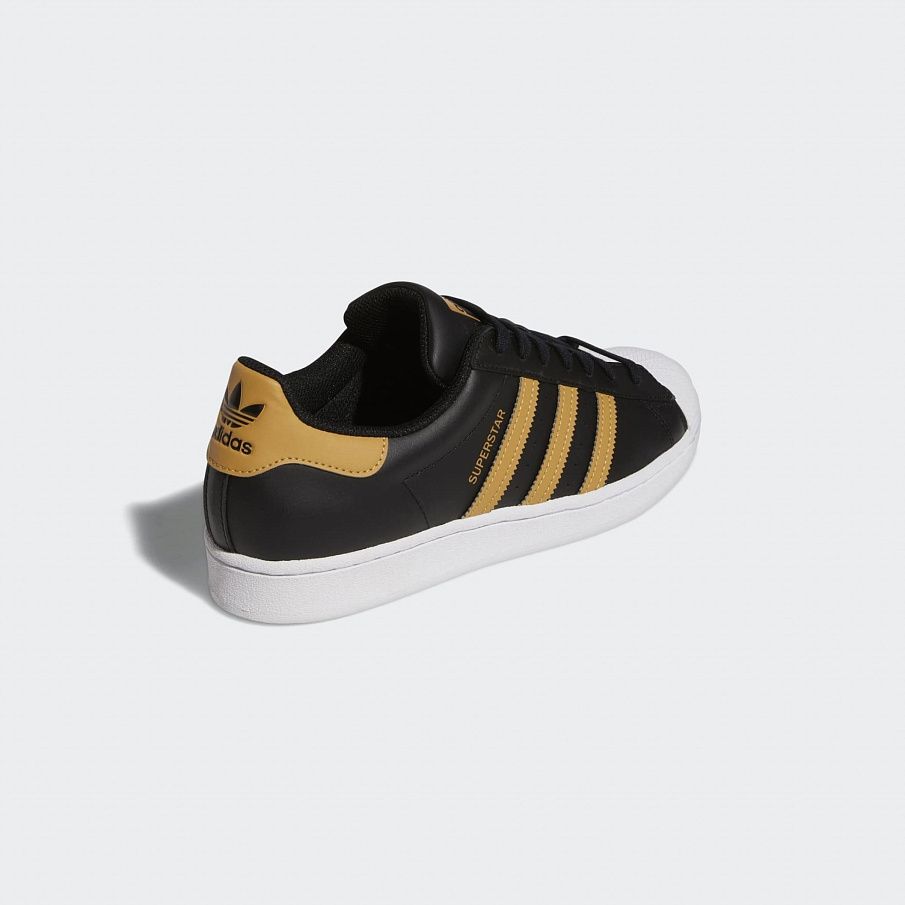 Фото № 5 с приближением к товару «‎Adidas Superstar »