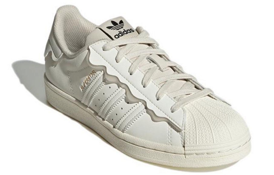 Фото № 3 с приближением к товару «‎adidas originals Skate shoes Superstar Sneakers Creamy»