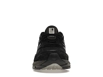 Фото № 2 с приближением к товару «‎New Balance 990v5»