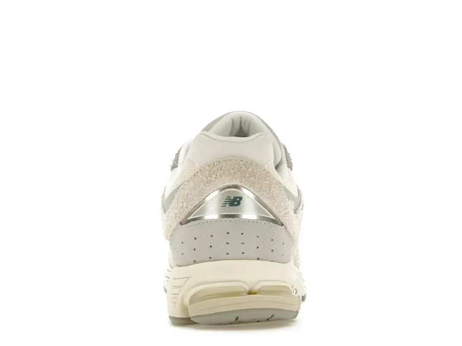 Фото № 4 с приближением к товару «‎New Balance 2002R»