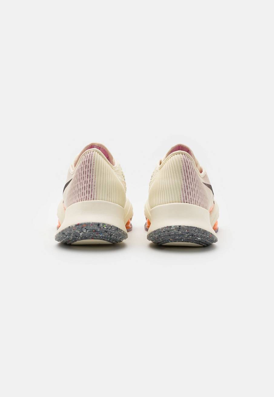 Фото № 3 с приближением к товару «‎Nike Air Zoom Superrep 2»