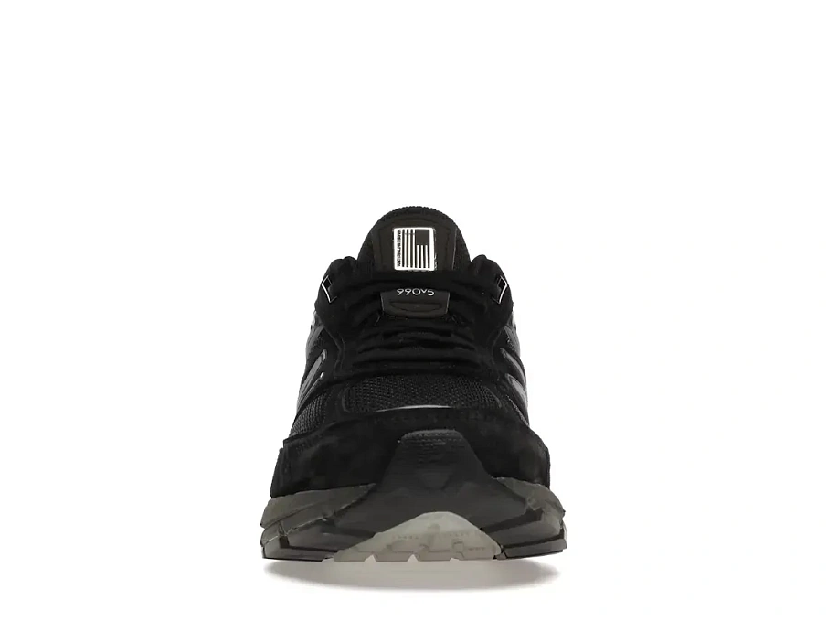 Фото № 2 с приближением к товару «‎New Balance 990v5»