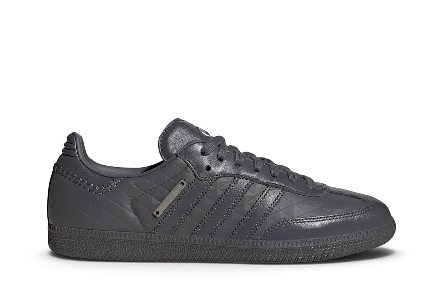 Фото № 2 с приближением к товару «‎Mercedes-Benz x adidas Samba OG Grey Five Silver Metallic»