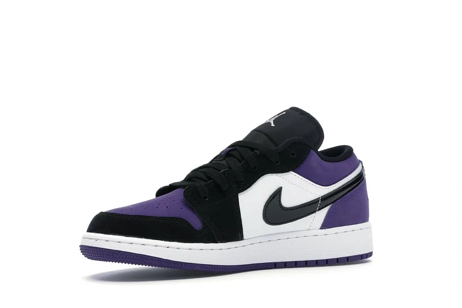 Фото № 4 с приближением к товару «‎Jordan 1 Low Court Purple »