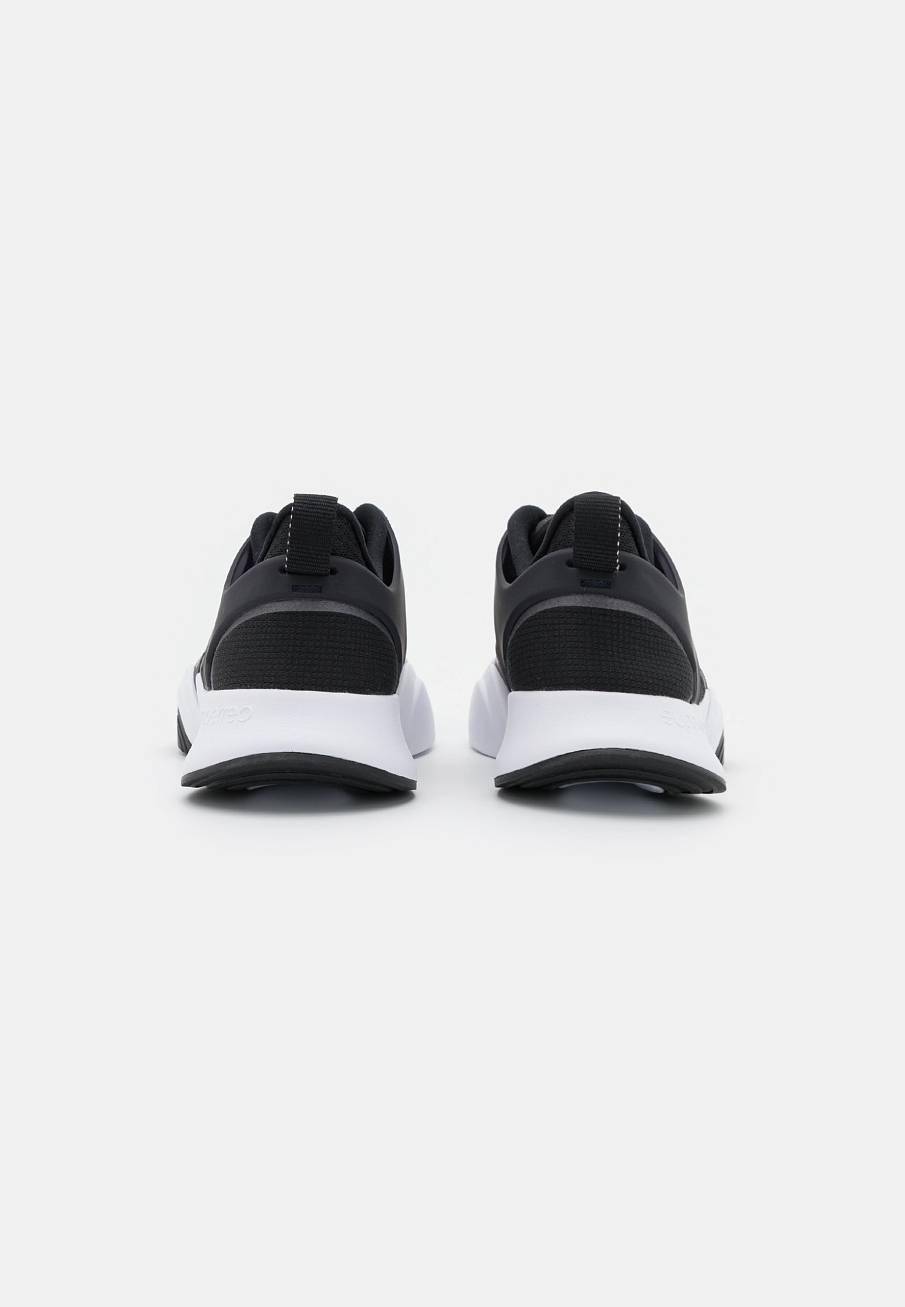 Фото № 2 с приближением к товару «‎Nike Obuwie»