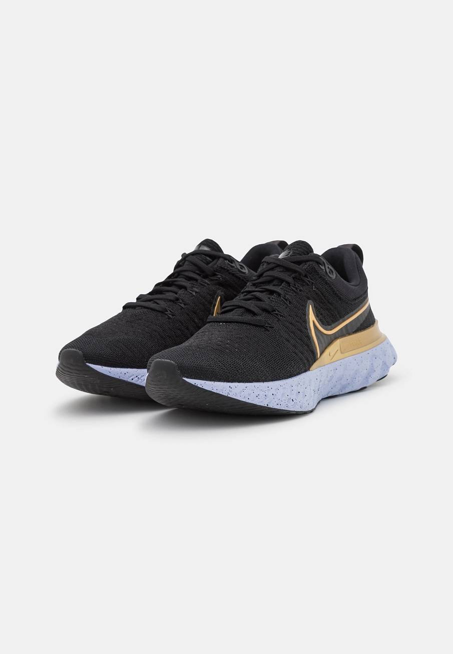 Фото № 2 с приближением к товару «‎Nike DO»