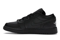 Фото № 6 с приближением к товару «‎Jordan 1 Low Black »