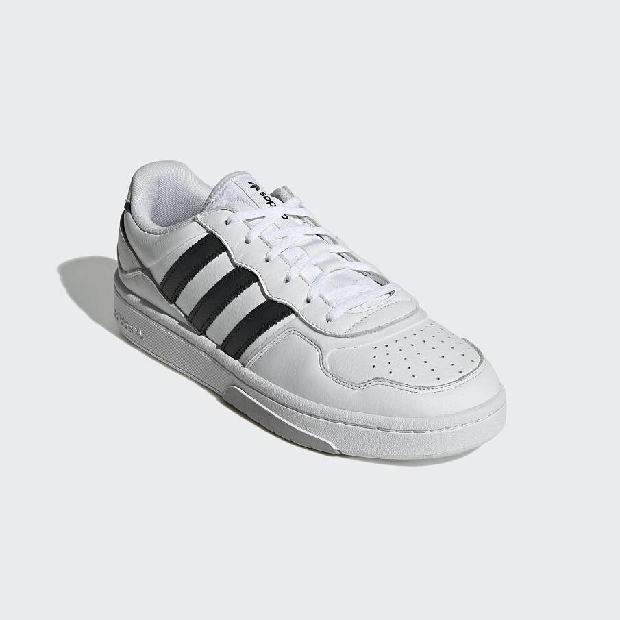 Фото № 2 с приближением к товару «‎Adidas Courtic »