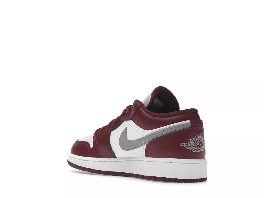 Фото № 6 с приближением к товару «‎Jordan 1 Low Bordeaux »