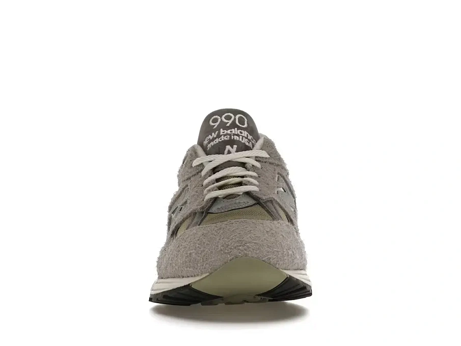 Фото № 2 с приближением к товару «‎New Balance 990v2»