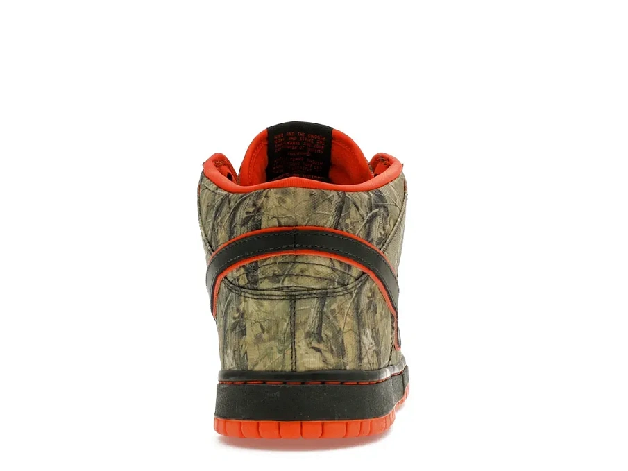 Фото № 4 с приближением к товару «‎Nike SB Dunk Mid Real Tree Camo»