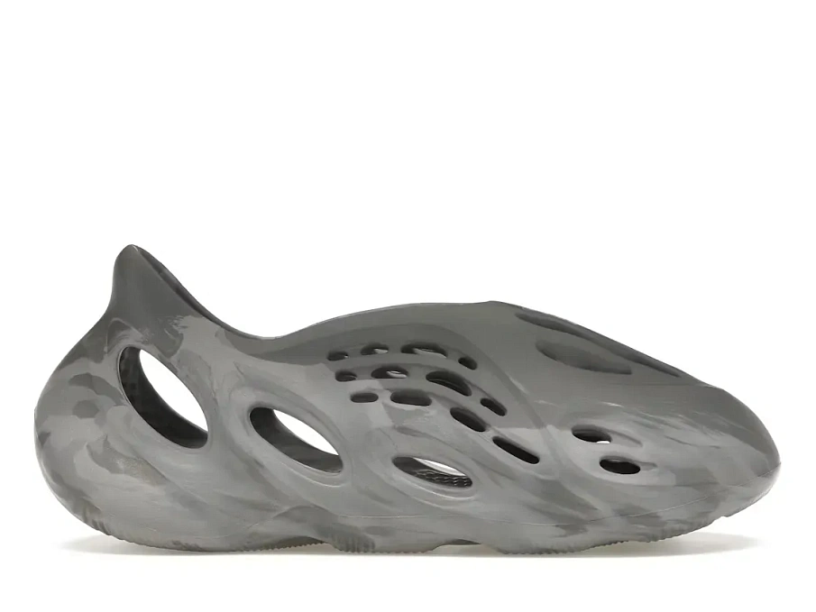 Фото № 1 с приближением к товару «‎adidas Yeezy Foam RNR»